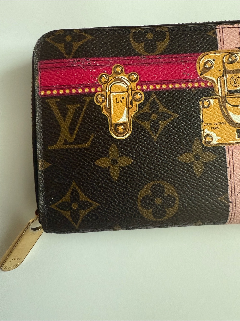 Louis Vuitton Zippy Wallet - 2018 Summer Trunks Limited Edition - Picture 2 of 15
